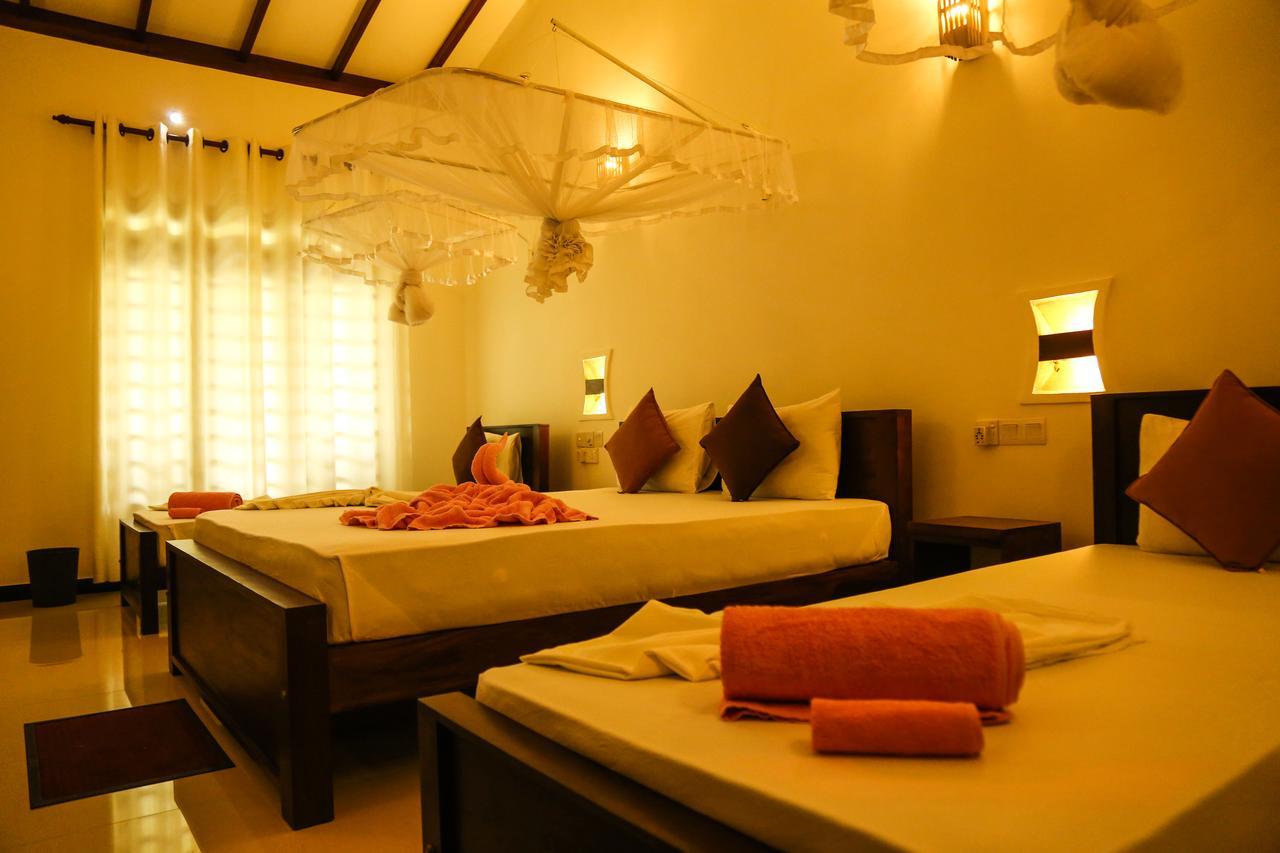 Tinara River Inn, Weligama Exterior foto