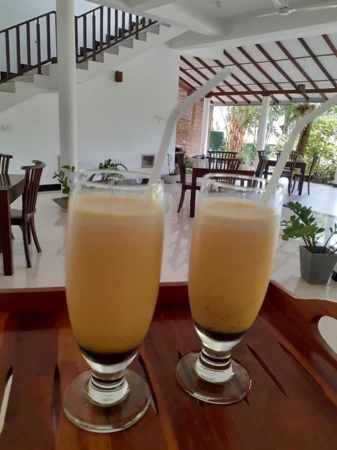 Tinara River Inn, Weligama Exterior foto
